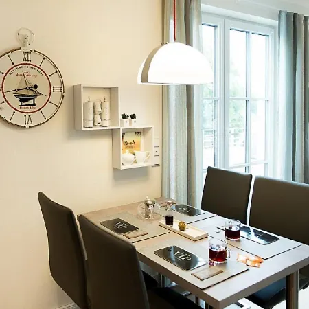 Viktoria Luna _meeresbrise_ Whg 9 *